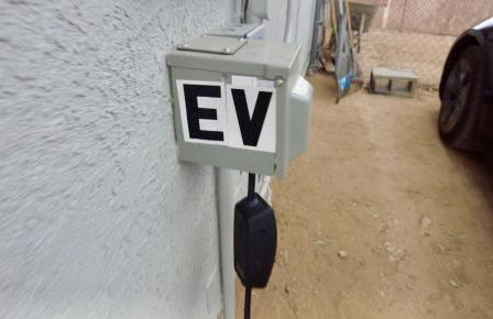 Epic Views, Huge House, Acres of J-Trees to explore, Hot Tub, Pool, AC, and Mini-Golf - Foto 70