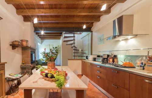 Mansion in Pescaglia Near Tuscan Coast - Foto 8