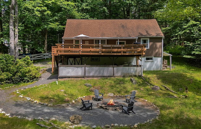 Sasa by Avantstay Deck Fire Pit Near Lake - Photo 44