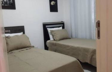 APT Completo - Suíte - 2 Ar-condicionados, Wi-FI, Piscina, garagem, portaria - aconchegante - Foto 10