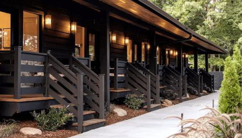 Arcade Playground Indoor Pool Hot Tub Firepit Minutes from Dollywood National Parks 2 Suites at Firefly Mountain Lodge by AvantStay - Foto 4, Other