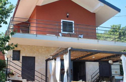 La terra dei ciliegi tra l'Etna e il mare di Taormina - Foto 4