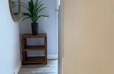 Beautiful Ocean Side 2 Bedroom Condo with Pool - Foto 26