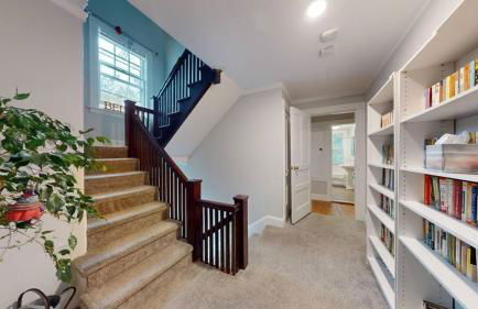 Renovated, Victorian, In-Unit Laundry & Kitchen - Foto 13