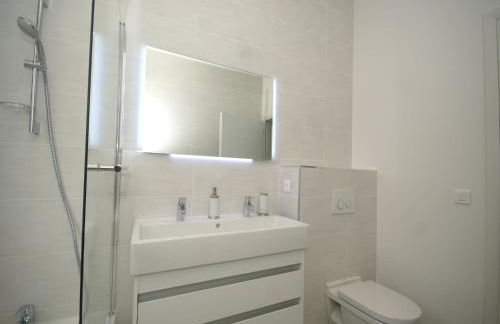 State of the Art Fixtures Villa in Vidauban with Pool - Photo 62