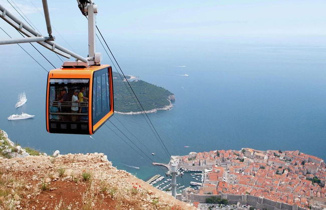 Luxury Apartment With Private Balcony in Quiet Area - Foto 33