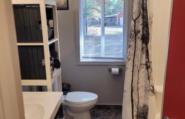 Hazel's Goose Creek Lodge - Private Riverfront! - Foto 35