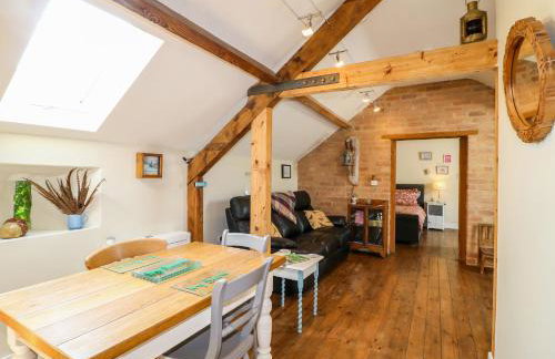 The Ivy Barn - Photo 8