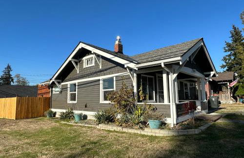 Cozy Home Conveniently Located with King Bed - Foto 3