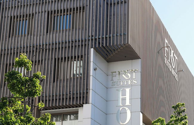 First Suites Hôtel - Photo 1