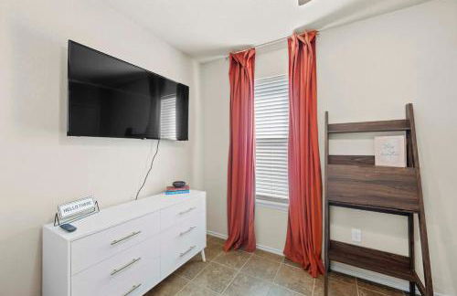 NEW Killeen 8-10 Bd sleeps max 10 ppl 5 min to Fort Hood Families Groups Pets Ok - Professionally Managed by Stay Albatross - Photo 25