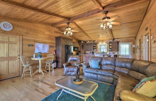 House with Dock and Slide Situated on Lake Sinclair! - Foto 5