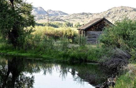 Stunning Cottage with Fire Pit in Saratoga, Wyoming - Foto 60
