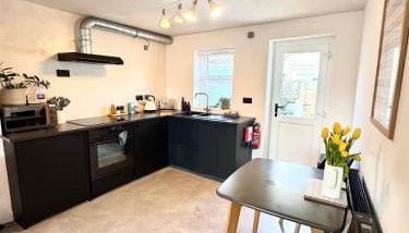 Palms 1 Log Burner Private Courtyard Parking Central Newquay - Foto 4