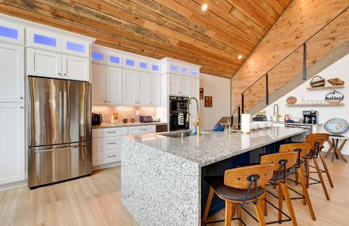 Blue Ridge Mountain-View Cabin with Hot Tub and Deck! - Foto 9