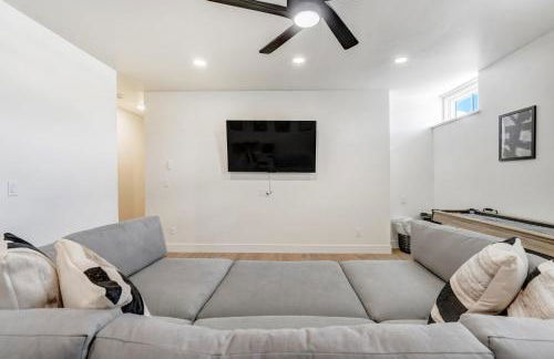 Whitewater Villa - 5BR Luxury Retreat with Hot Tub - Foto 49