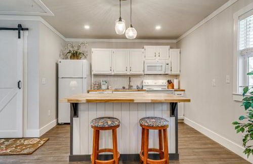 Wooded Couples Haven! 15 Mi to Wrightsville Beach - Foto 8