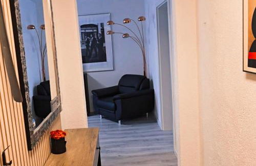 Familienfreundliche geräumige Design-Wohnung mit Balkon im Zentrum - APOLONIAliving - Foto 50