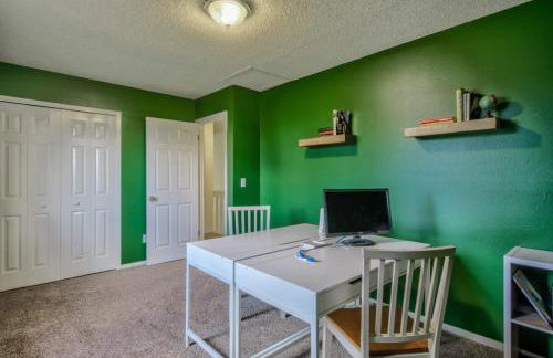 Monthly Stays Family Home Close to Parks - Foto 54