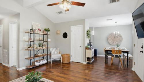 Howdy Hang Out - Cozy, Cute and Comfortable House! home - Foto 4