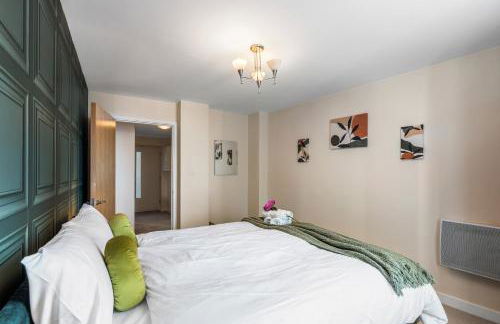 Luxury Apartment - Balcony - Prime Location - Sleeps 5 - Foto 10