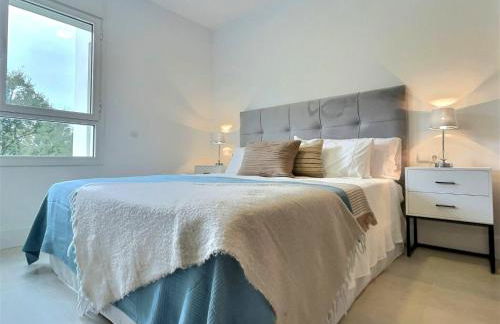 Experience Unrivalled Luxury at Emerald Greens Your Exclusive Retreat in the Heart of San Roque Club Resort - Foto 14