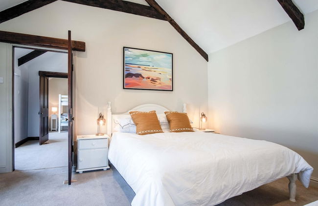 Tregoyr - 3 Bedroom Holiday Home - St. Florence - Photo 4