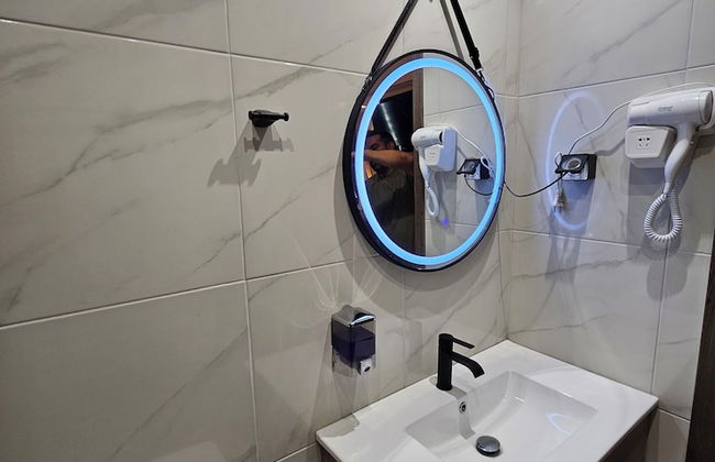 Lemon Tree Suites Near ATH Airport - Photo 36