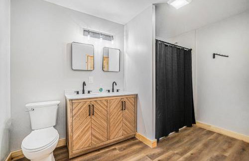 Bowling Alley! Expansive Group Getaway in Lewiston - Foto 28