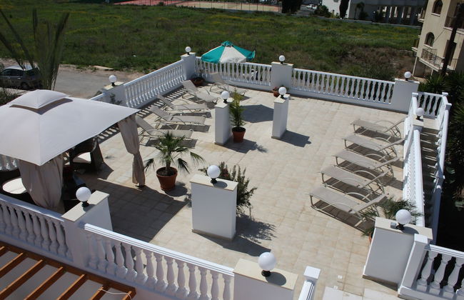 Lovely 7 Bedroom Villa !! - Photo 28