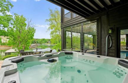 Luxury Lakefront Stay Private Dock, Indoor/outdoor Pool The Retreat - Foto 31