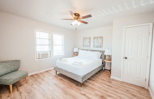 Spacious Cozy 6BR for 14- Lgbtq Friendly 2260 - Photo 35