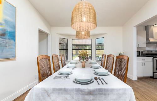 Heated Pool, Game Room & 4Bdrm - Bay Bungalow - Foto 7