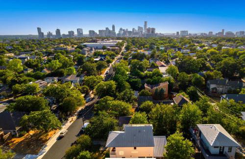 Rooftop Deck 5 Mins to Downtown - Foto 16