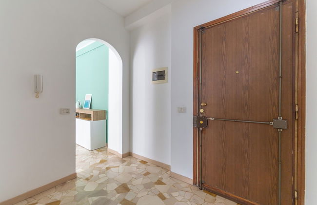 Milan Style Apartment - Photo 3