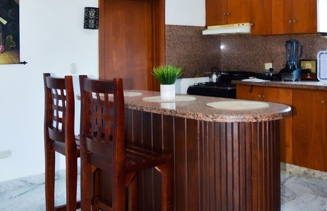 2 Minutes Walk to Beach Huge 3 bdrm Condo with Pool - Photo 35