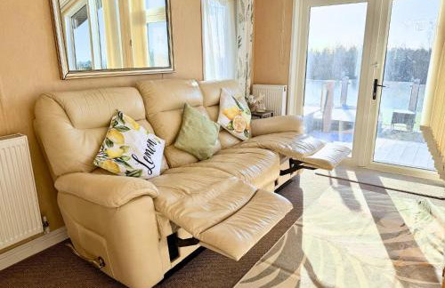 Hot Tub Lodge, Panoramic Views & Free Golf, Dog Friendly - Foto 24