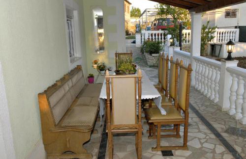 Family friendly house with a swimming pool Kostanje, Omis - 14176 - Photo 27