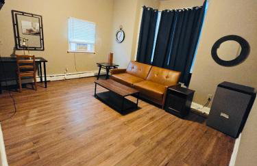 Suites on East Side near Whole Foods, Brown University, Miriam Hospital, MBTA, Downtown, - Foto 39