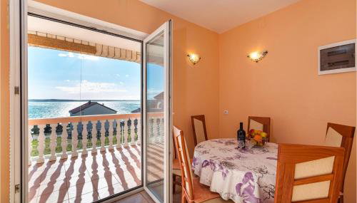 Gorgeous Apartment In Rtina With Wifi - Foto 2