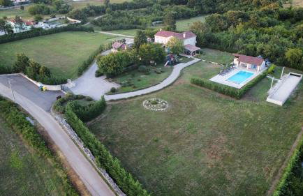 Stancija Čabrunići - Foto 54