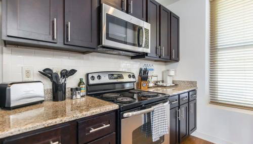 Sleek Apt in Historic DT Macon - Foto 3