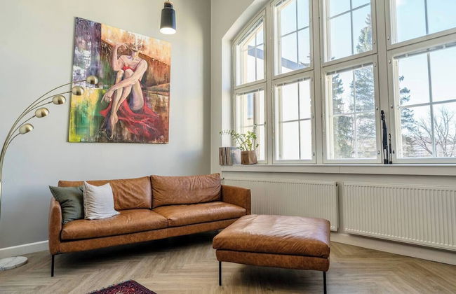 Historical 1BR Penthouse with Sauna - Photo 9