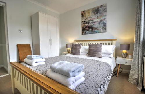 Amazing sea views and hot tub - Photo 24