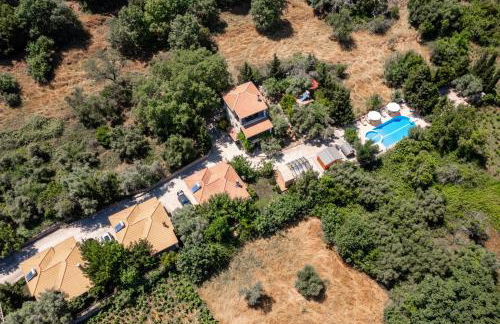 Apanema Mindfulness Villas Resort with Fast WiFi, Pool, Sauna, Massage - Photo 21