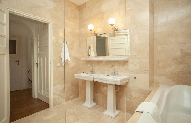 Stayci Serviced Apartments Royal Nassau - Photo 42