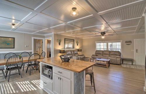 Lakefront Greers Ferry Cabin with Covered Boat Slip! - Foto 11