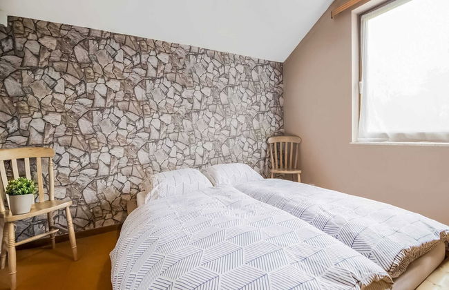 Quiet Valley View Retreat - Photo 4