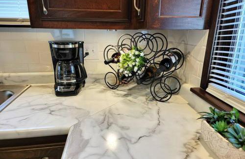 Beautiful Craftsman Style Home w/ Fenced Yard - Foto 10