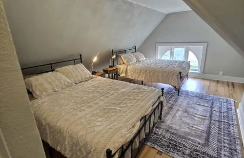 Sleeps 30+ • 10BR Mansion •Events • Bar • Backyard - Foto 20